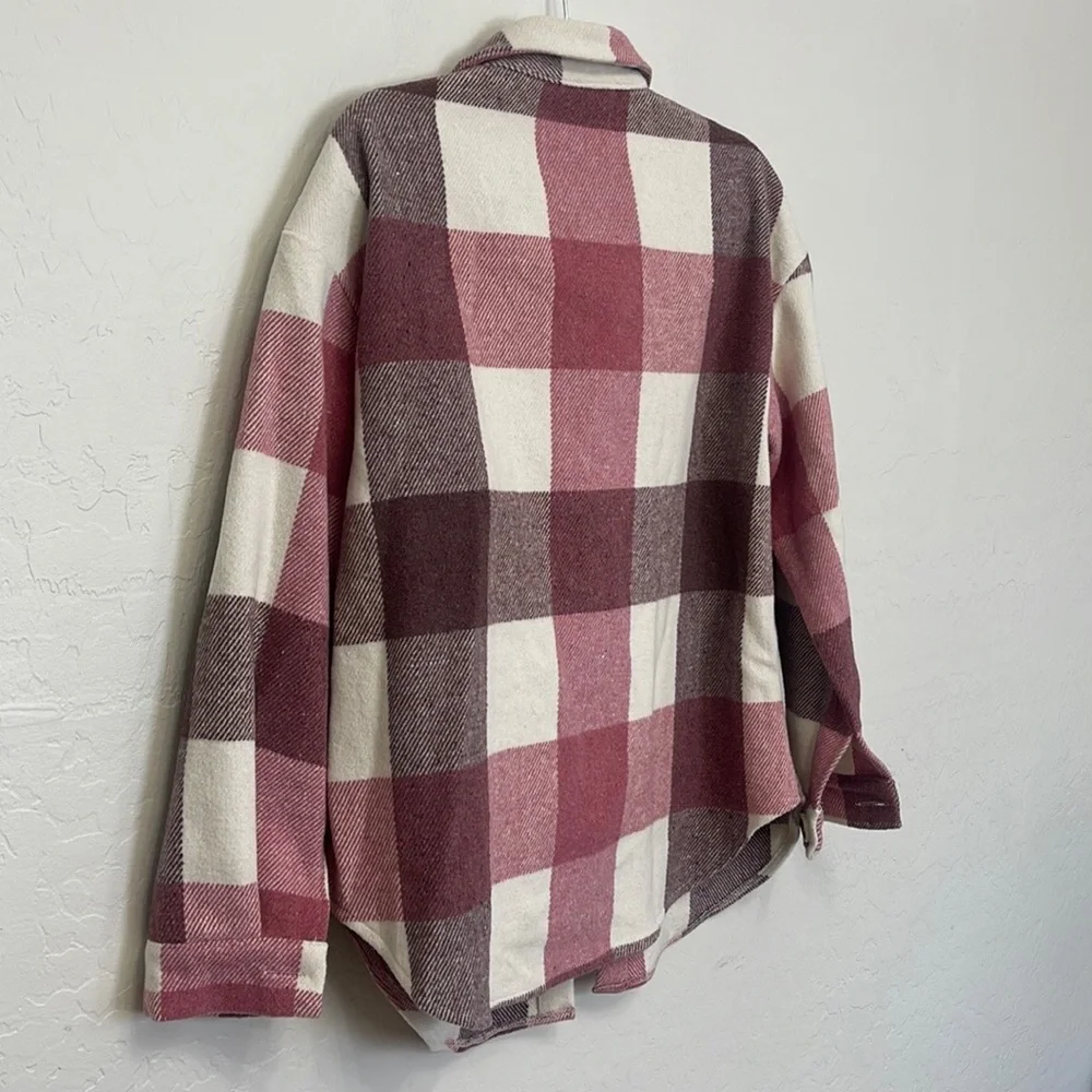 Women’s Pretty Garden Pink & White Flannel Button Down Size Medium - Picture 7 of 7